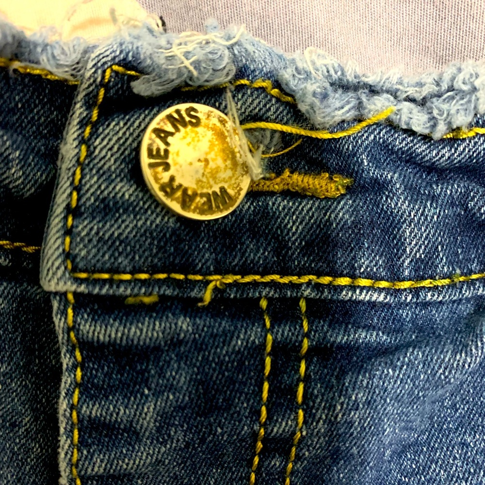 Wear Jeans Ripped Denim Shorts - Picture 3 of 3